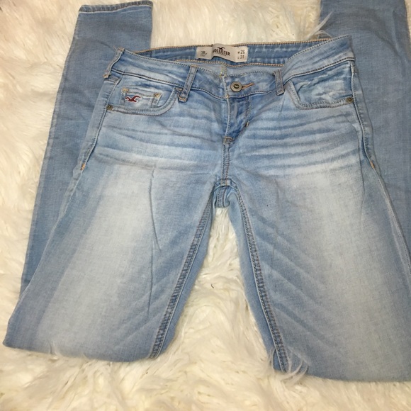 ❌SOLD❌Hollister skinny jeans - Picture 2 of 4