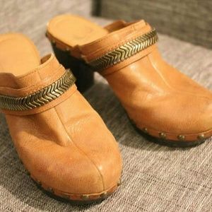 GIANNI BINI GB Studded Leather PLATFORM CLOG