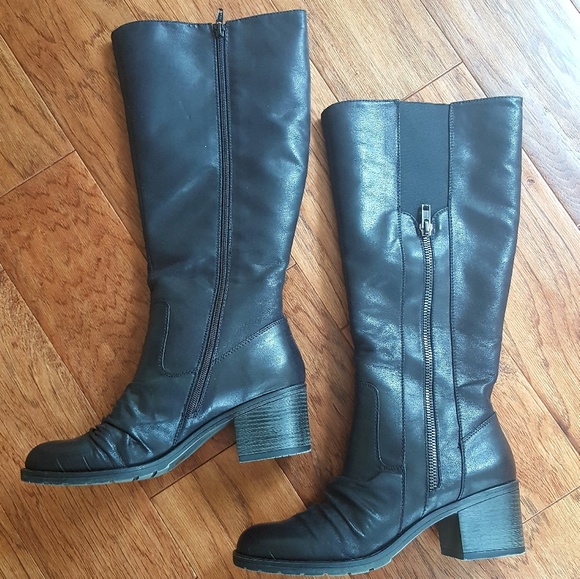 💸SOLD💸Bare Traps "Dallia" Tall Boots - Picture 3 of 7