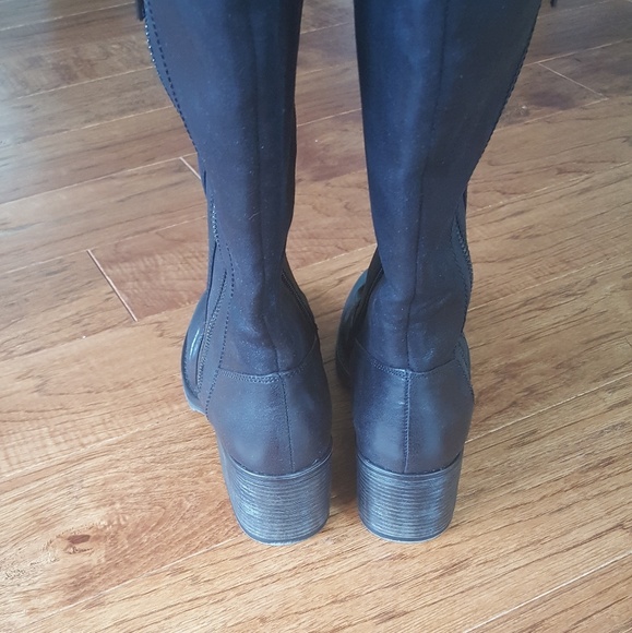 💸SOLD💸Bare Traps "Dallia" Tall Boots - Picture 6 of 7