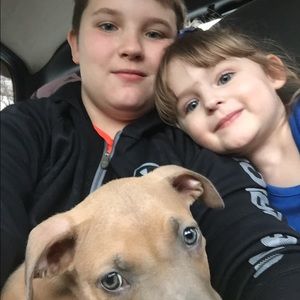 Meet your Posher, April