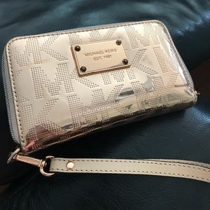 MK Tech Wallet
