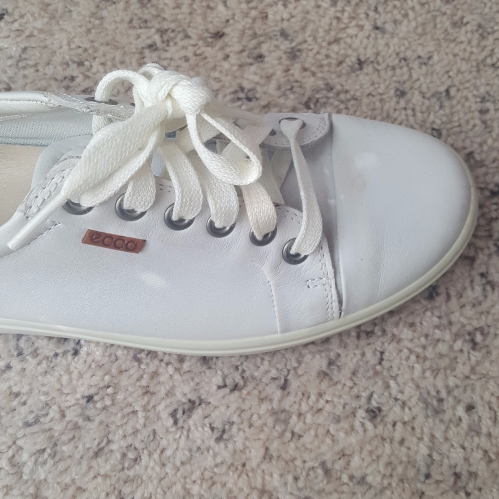 ECCO Sneakers - Tennis Shoes Size 8 (38)