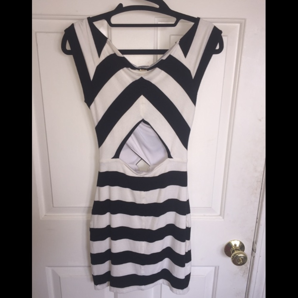 Bebe black and white cutout bodycon dress - Picture 2 of 2