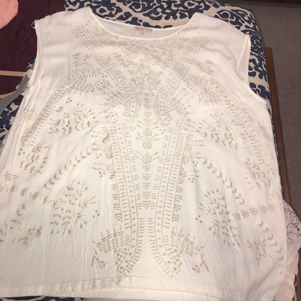 Lila Rose size XL shirt