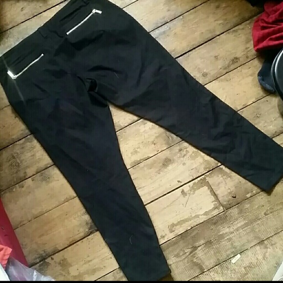 NWT MICHAEL KORS GOLD ZIPPER CAPRI - Picture 3 of 4