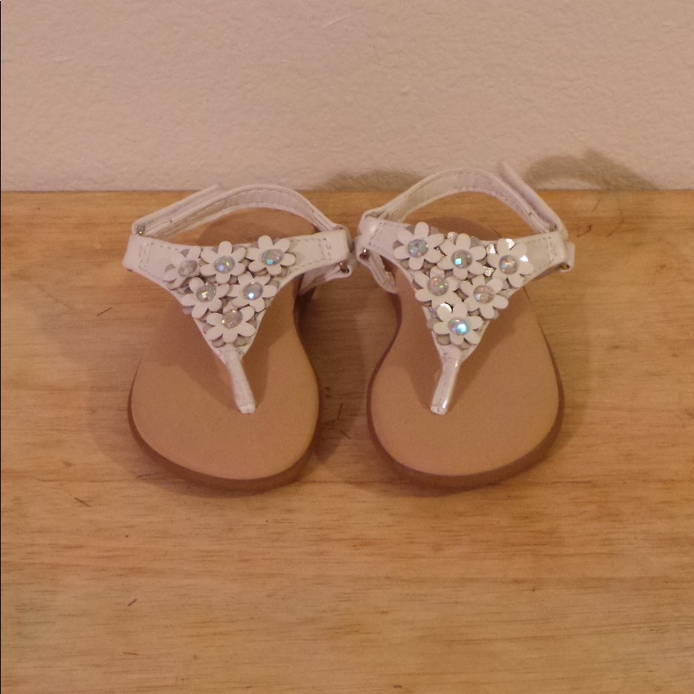 White Floral Sandals Toddler Size 5 NWOT