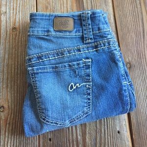 straight leg distressed jeans