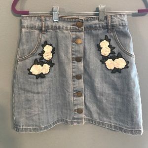 Forever 21 button up mini skirt!
