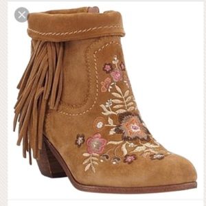 Sam Edelman embroidered fringe boots, 9.5