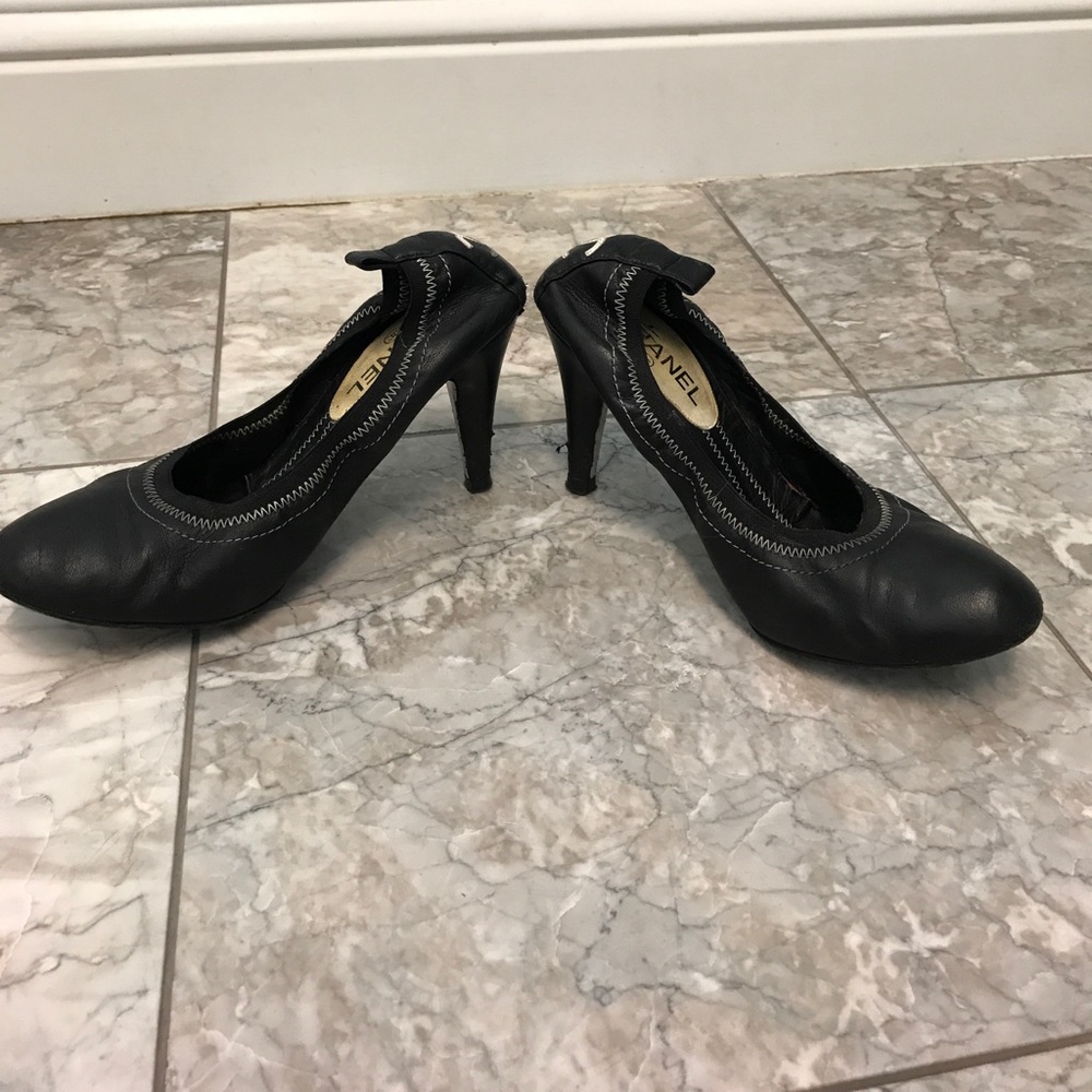 Chanel women's pumps