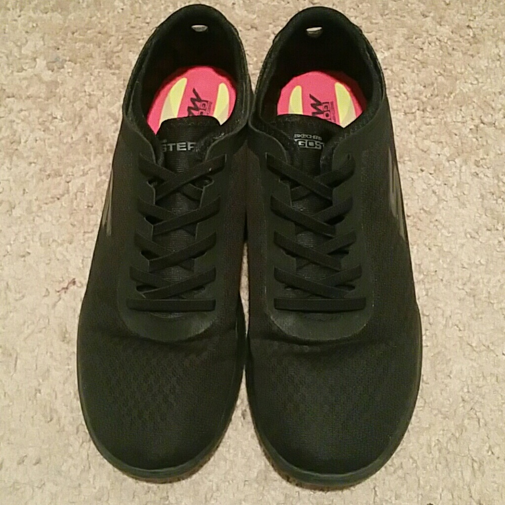 GoStep Skechers