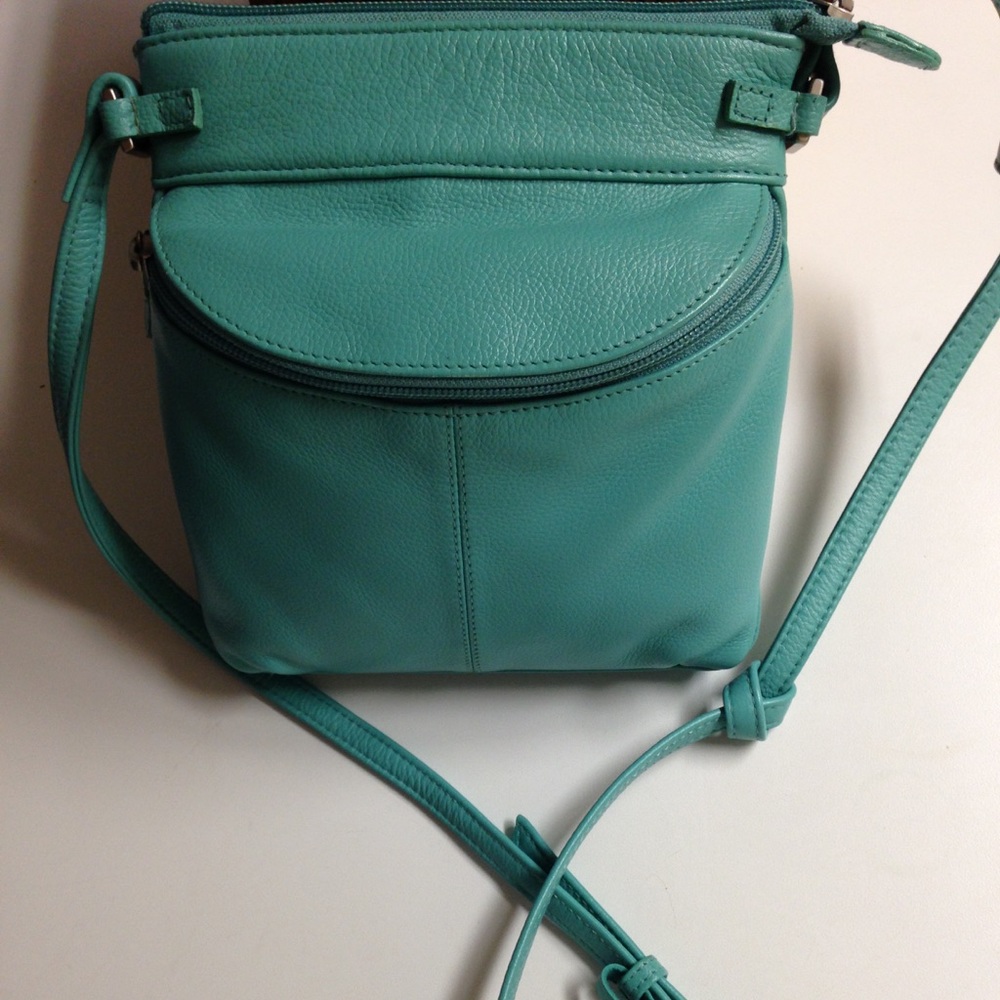 ILI New York Small Cross-body Bag