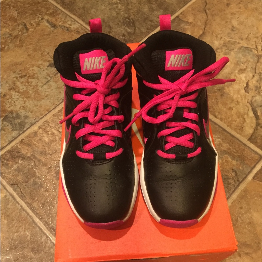 Little girls Nike hi-tops