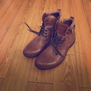 Size 13 Steven madden boats