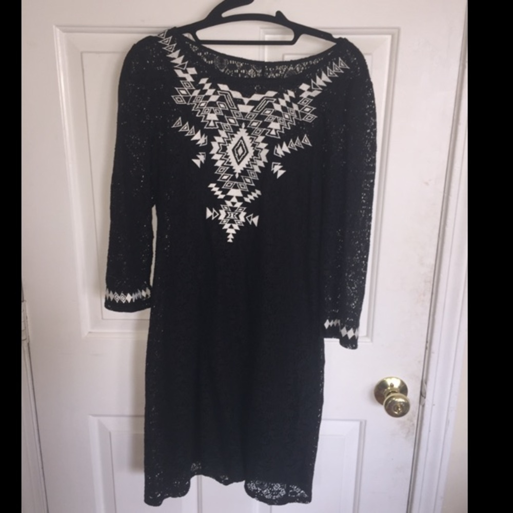 Black lace dress from Express - Picture 2 of 4
