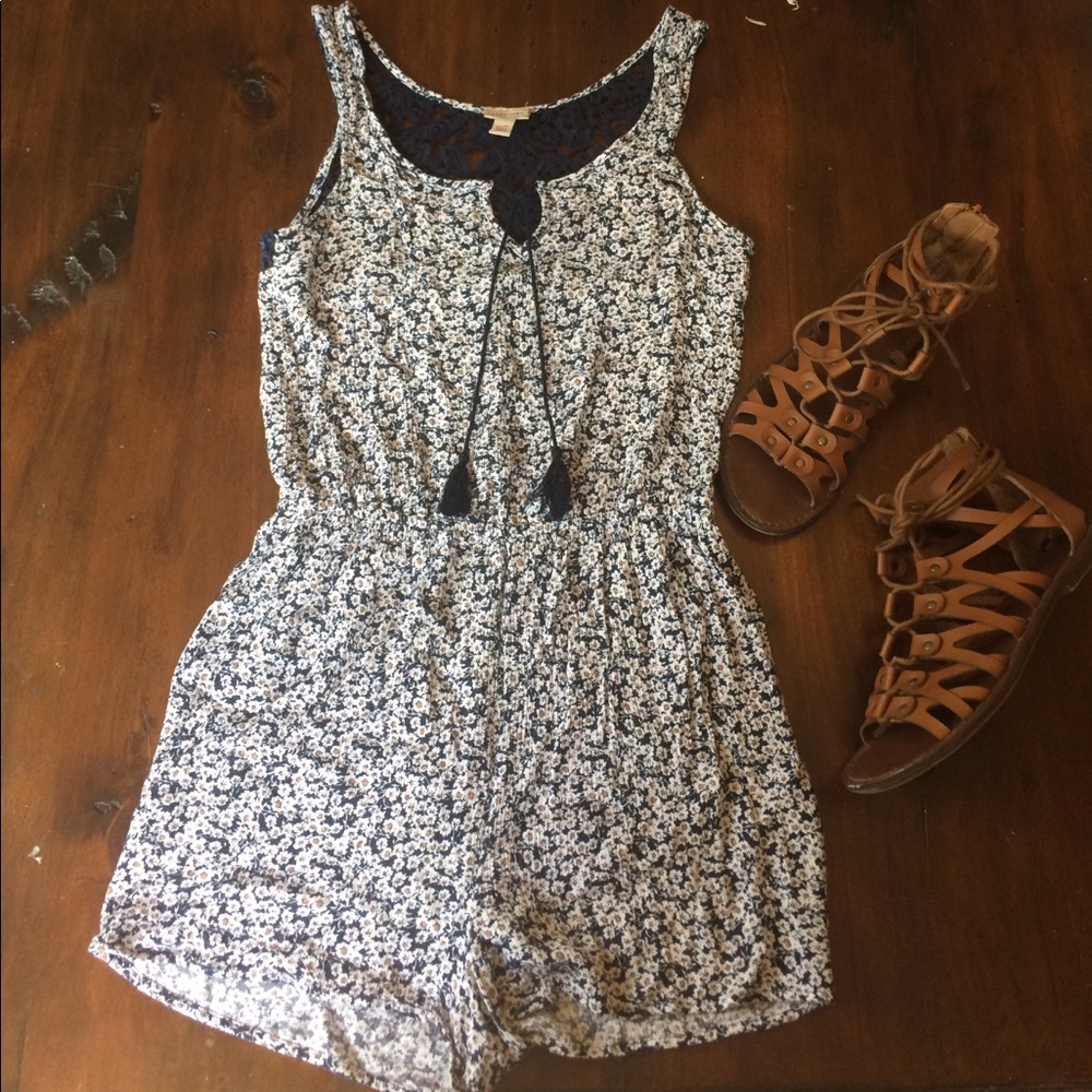 Aeropostale Cape and Juby Floral Romper