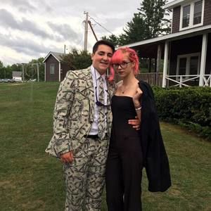 Meet your Posher, Olivia