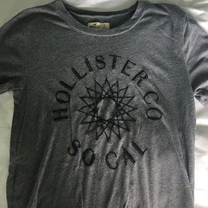 HOLLISTER "So Cal" Short-Sleeved Tee