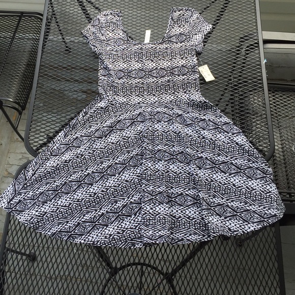 Aeropostale skater dress - Picture 3 of 8