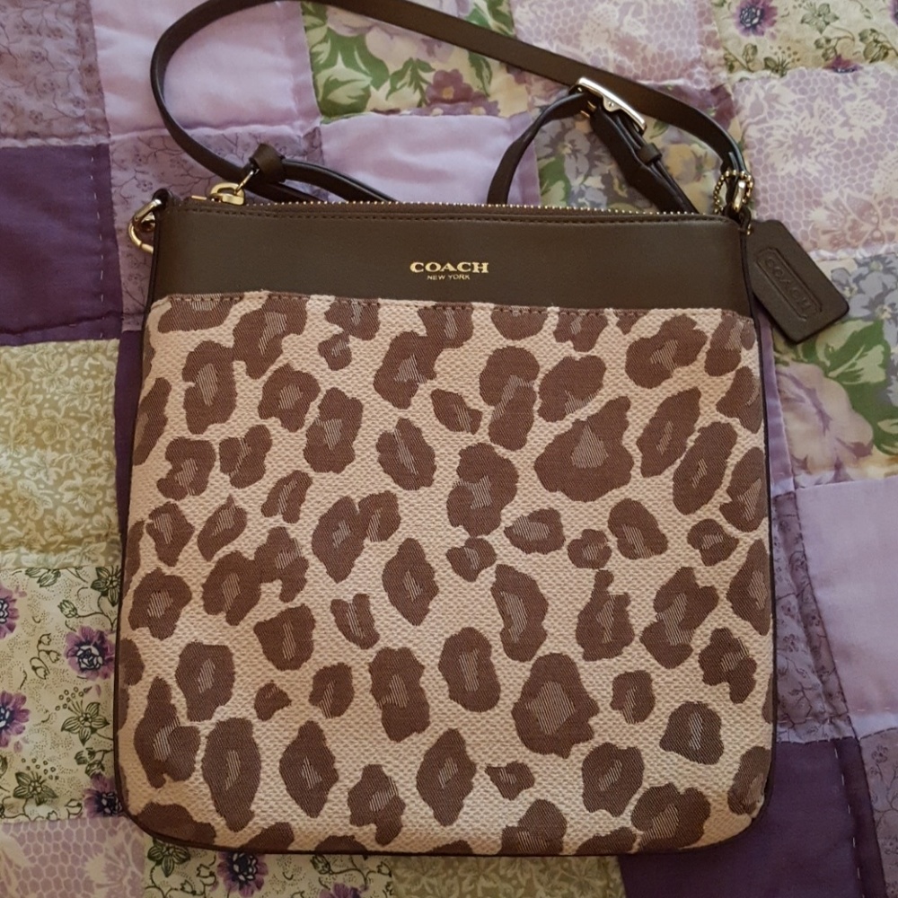 Coach Madison  Ocelot Swingbag Swingpack NWOT