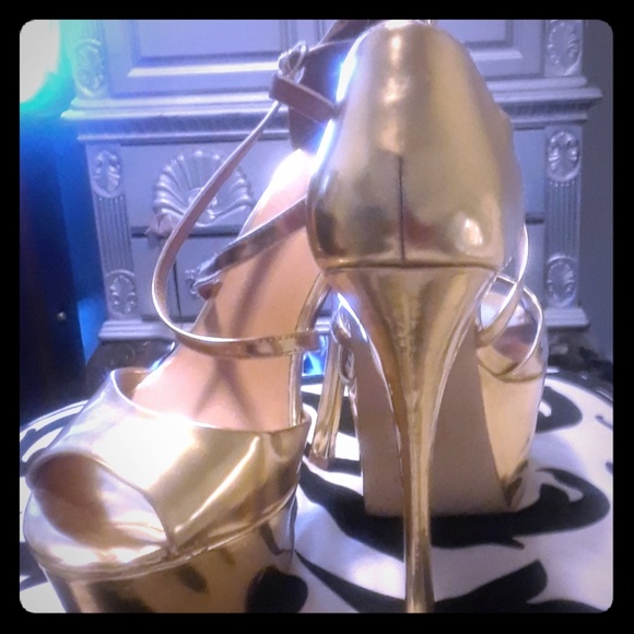 STILETTO HEELS - Picture 1 of 1