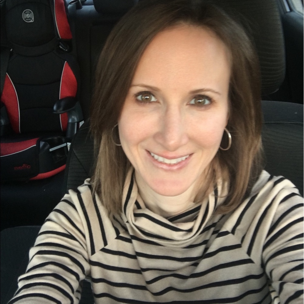 Meet your Posher, Holly