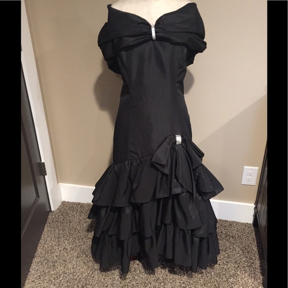 Black Flamenco Style Evening Dresses