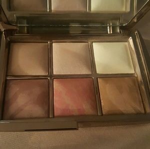 Hourglass Ambient Lighting Edit