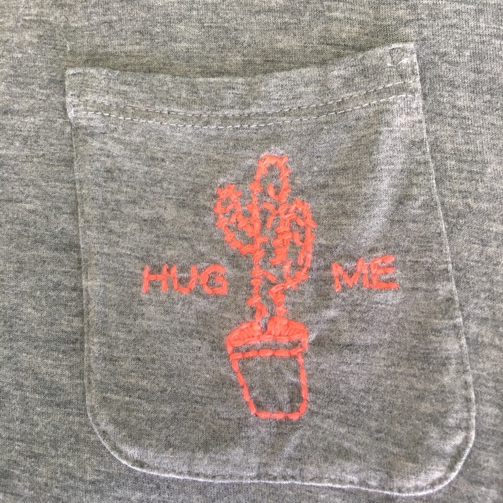 AMERICAN EAGLE OUTFITTERS Gray Cactus Tee