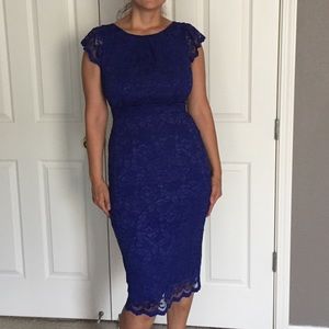 Blue lace stretchy dress