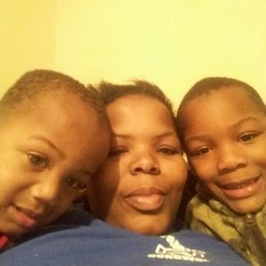 Meet your Posher, Denise