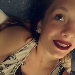 Meet your Posher, Ally