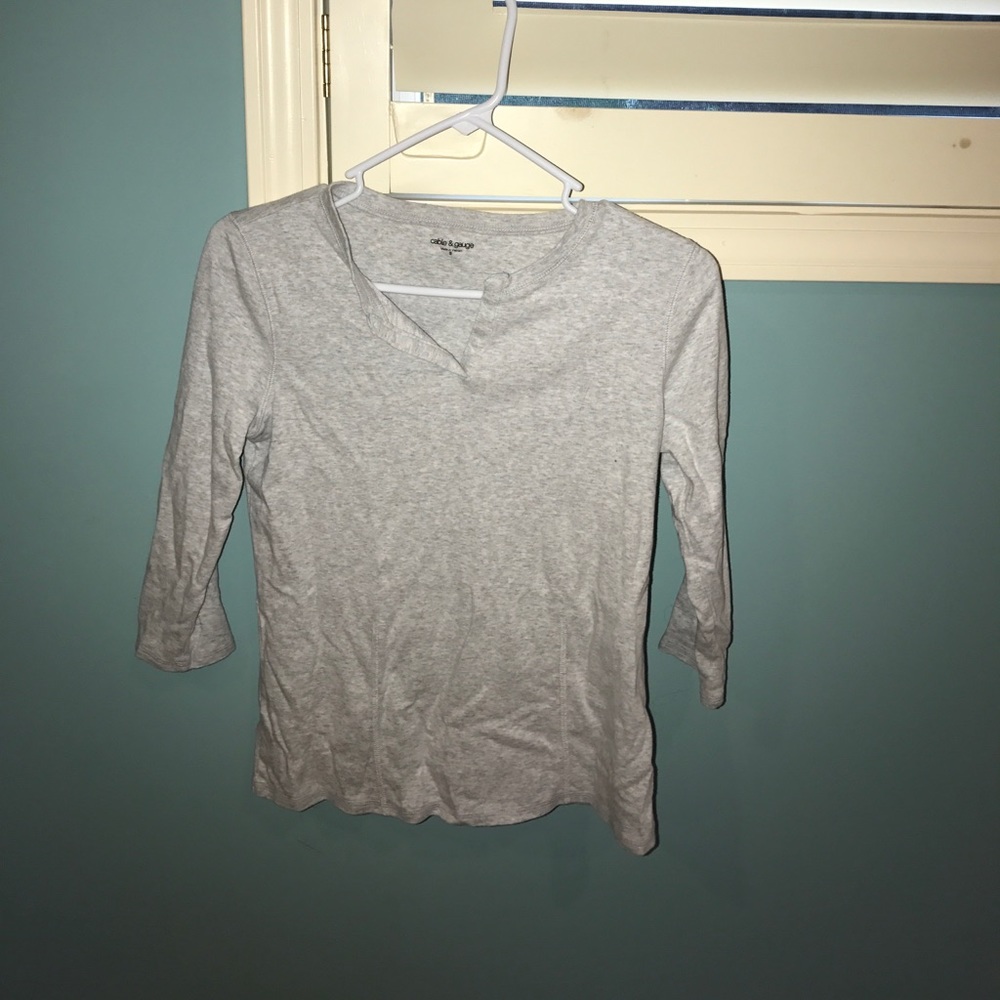 Today I'm selling a cable and gauge long tee.