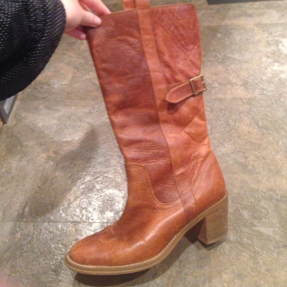 Beautiful Caramel Leather Calf High Boots