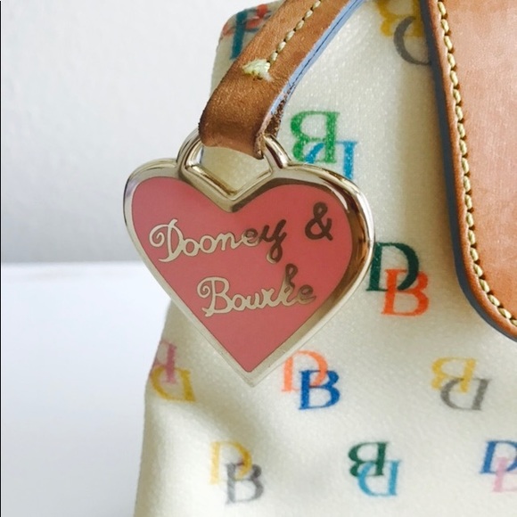 🔥Dooney and Bourke mini handbag - Picture 2 of 8