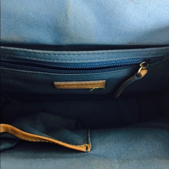 🔥Dooney and Bourke mini handbag - Picture 6 of 8