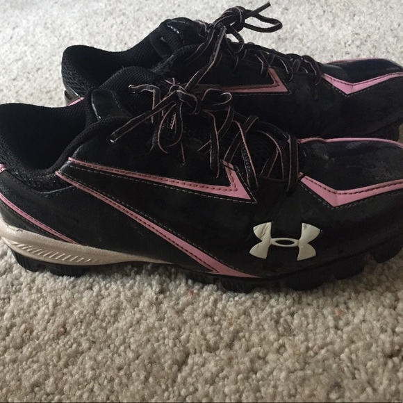 Under Armour Shoes - Underarmour softball cleats