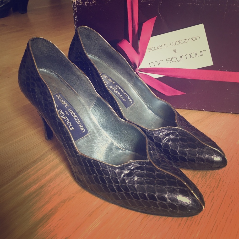 Vintage black snake skin Stewart Weitzman heels