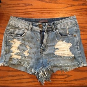 Kendall & Kylie high waisted studded shorts Sz 7