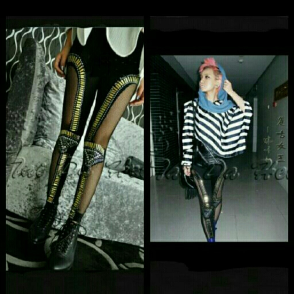 NWT Embellished Fishnet leggings sz S/M