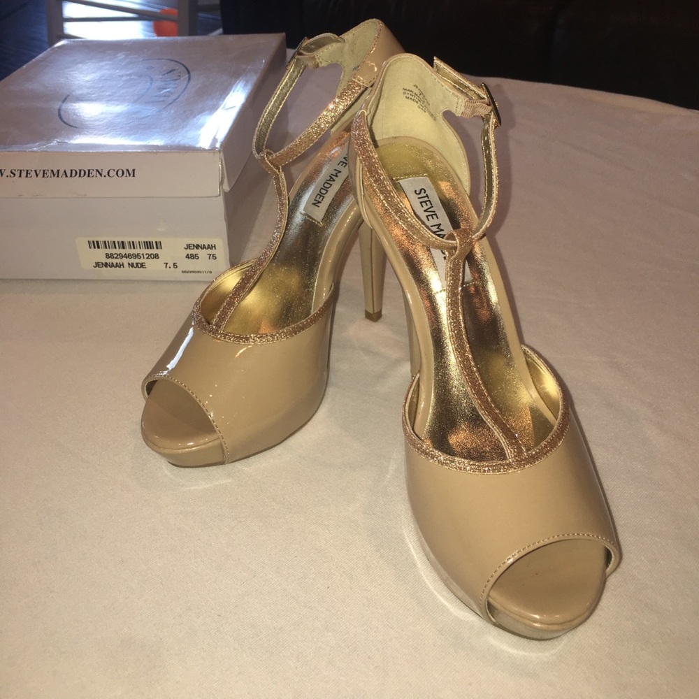 STEVE MADDEN NUDE JENNAAH 71/2 high heels