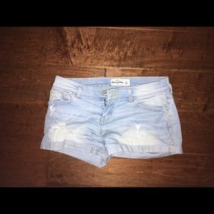 abercrombie light washed jean shorts