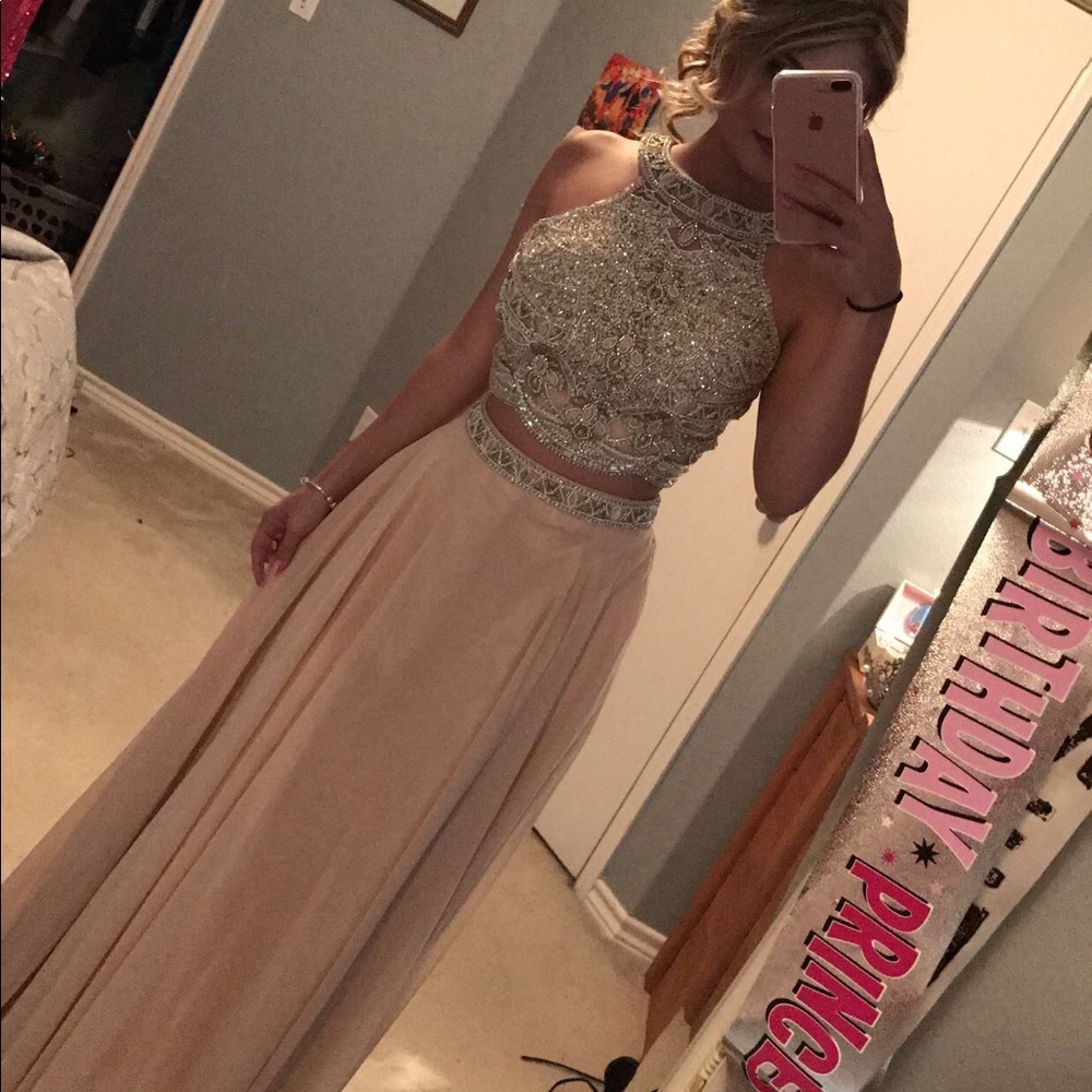 Prom dress