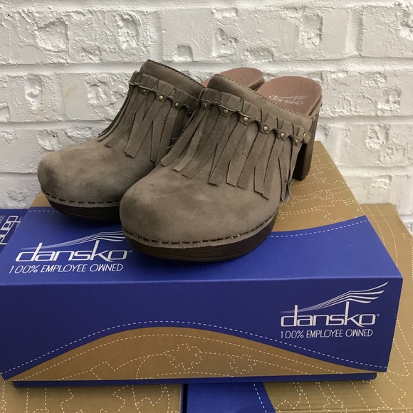 NEW Dansko Deni Milled Nubuck taupe shoes. - Picture 3 of 3