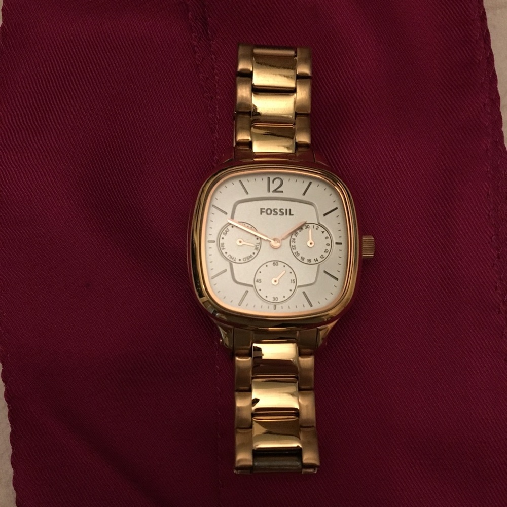 Rose Gold Fossil Watch