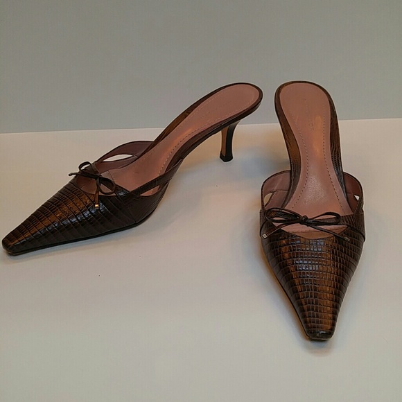 Beautiful ladylike kitten heels! - Picture 2 of 5