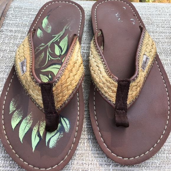 Bundle of eco friendly Mission Playground sandals - Picture 2 of 8