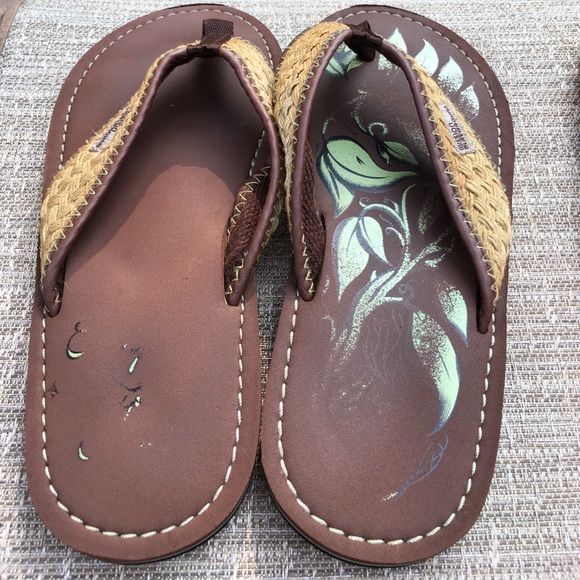 Bundle of eco friendly Mission Playground sandals - Picture 3 of 8