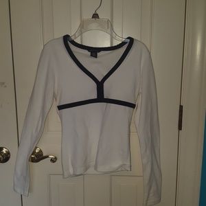 Long sleeve v-neck